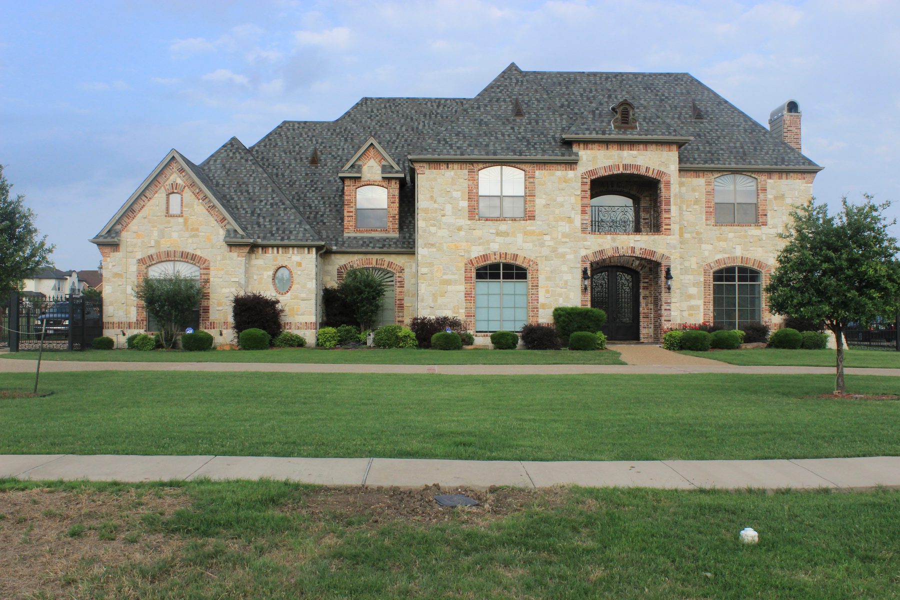1708 Highvalley — Cedar Hill, Texas
